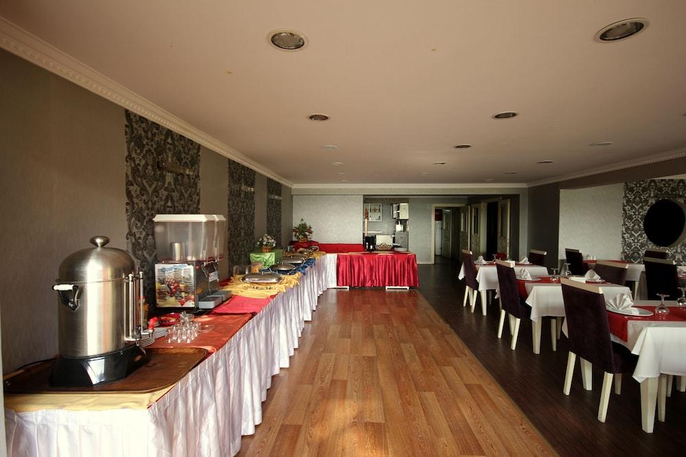 Blue Marine Hotel Sekerpinari Bagian luar foto