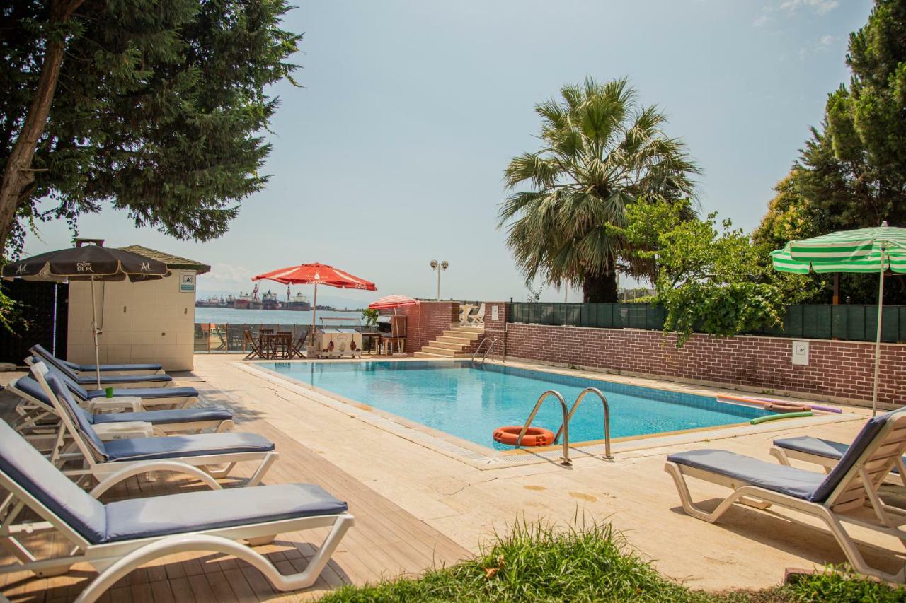 Blue Marine Hotel Sekerpinari Bagian luar foto
