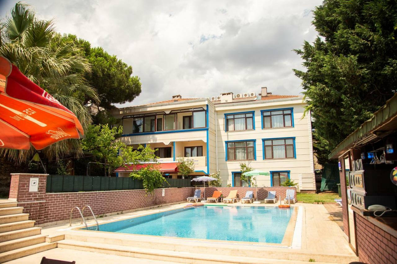 Blue Marine Hotel Sekerpinari Bagian luar foto